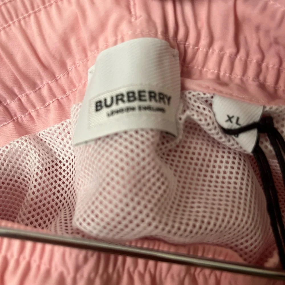 Burberry pink EKD Motif Embroidered men’s/unisex swimtrunks, mesh lining, NWT XL